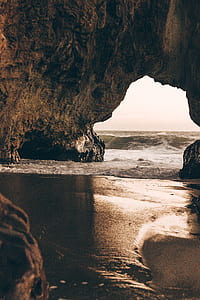waves crashing on sand thumbnail