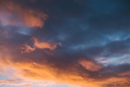 nimbus clouds during golden hour thumbnail