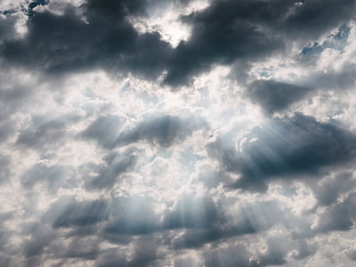 cloudy sky with sun rays thumbnail