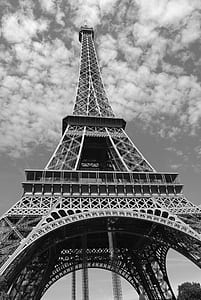 low angle photography of Eiffel Tower thumbnail