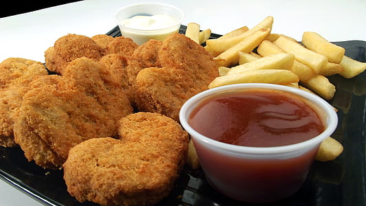 nuggets and French fries thumbnail