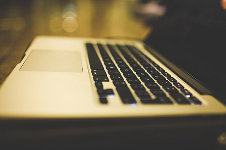 Side View MacBook thumbnail