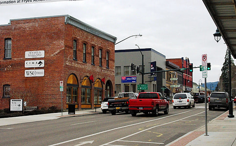Pacific Avenue in downtown Forest Grove, Oregon thumbnail