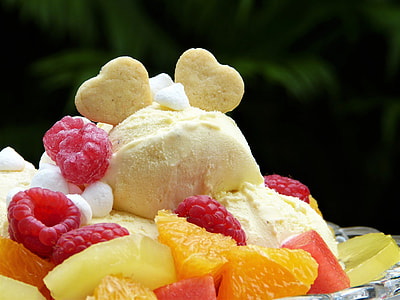 ice cream with mixed fruits thumbnail