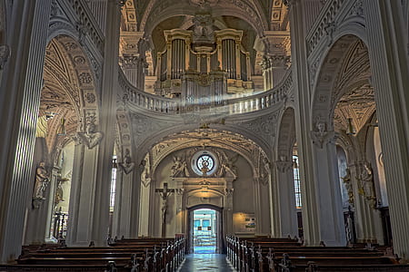 church inside view thumbnail