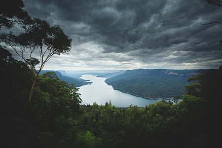 body of water between two landmasses thumbnail
