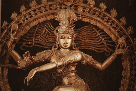 close-up photo of Nataraja Hindu deity statue thumbnail