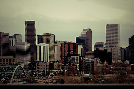 shallow focus photo of city during daytime thumbnail