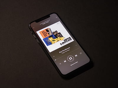 turned on space gray iPhone X thumbnail