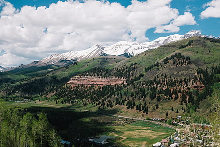 landscape photo of mountain thumbnail