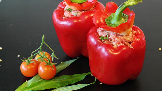 two bell peppers and tomatoes thumbnail