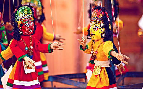 red and yellow puppet thumbnail