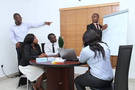 people on a meeting thumbnail