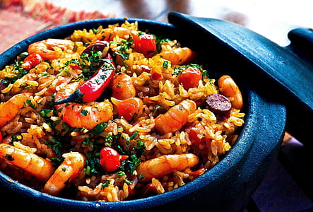 shrimp with brown rice on black pot thumbnail