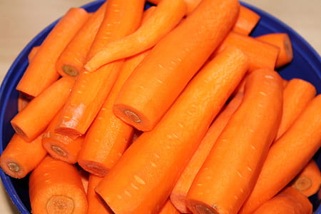bunch of carrots thumbnail