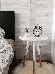 black alarm clock thumbnail