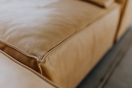 Come up of Modern & Contemporary Tan Leather Sofa thumbnail