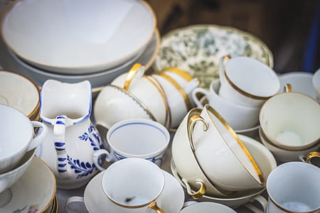 bunch of ceramic wares thumbnail