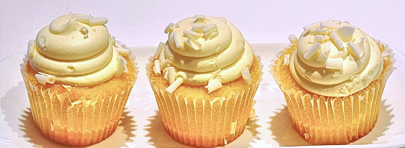 three cupcakes thumbnail