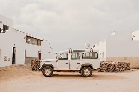 parked white SUV thumbnail