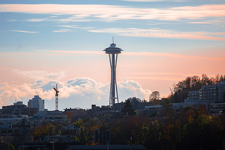 Sunset over the city of Seattle thumbnail