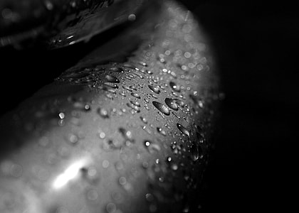 grayscale photography of water drops thumbnail