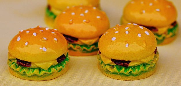 four hamburger decors thumbnail