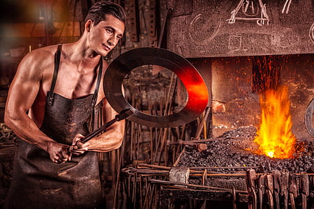 man wearing black apron illustration thumbnail