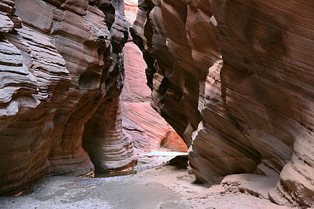 rocky cave thumbnail