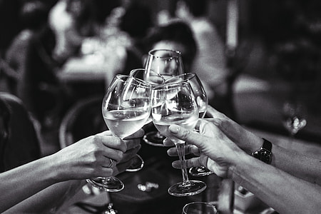 Friends at a restaurant drinking wine thumbnail