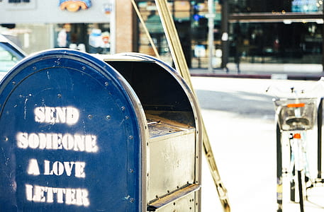 send someone a love letter mail box thumbnail
