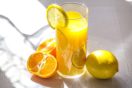 closeup photo of almost full lemon juice thumbnail