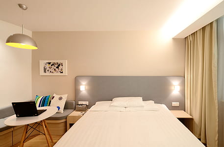 light, hotel, laptop, bed thumbnail