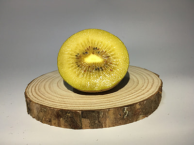 Yellow Heart Kiwi, Kiwi Cutout thumbnail
