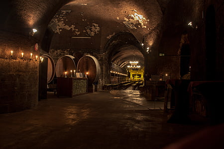 underground winery thumbnail