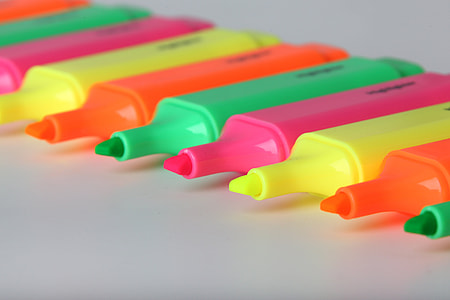 close-up photo of high-lighter markers thumbnail