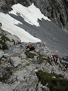 Hiking, Grand Muveran thumbnail