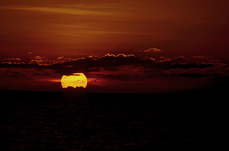 clouds photo during sunset time thumbnail