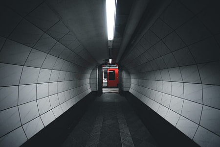 Tunnel, Ash Red Line thumbnail