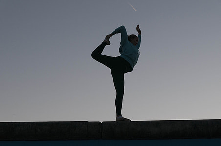 silhouette of a woman thumbnail