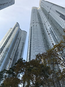 low angle photography of high-rise building thumbnail