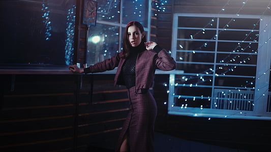 woman wearing purple blazer and skirt thumbnail