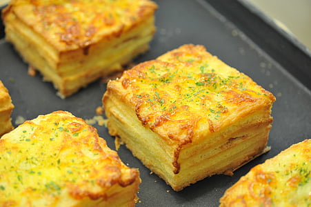 baked bread thumbnail