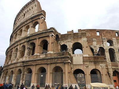 people in front of Colosseum thumbnail