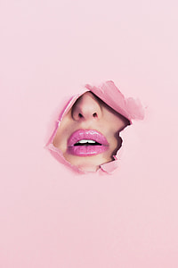 women's lips wallpaper thumbnail