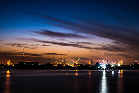 photography of city skyline thumbnail