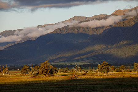 New Zealand, Mountains thumbnail