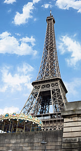 Eiffel tower during day time thumbnail