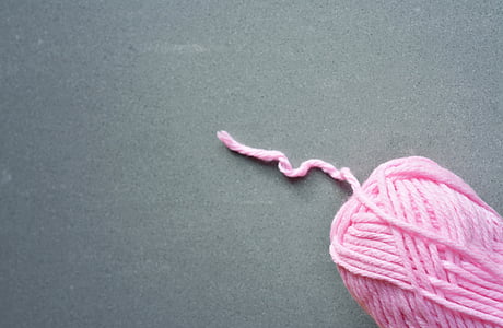 pink yarn thumbnail