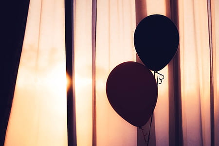 two balloons thumbnail